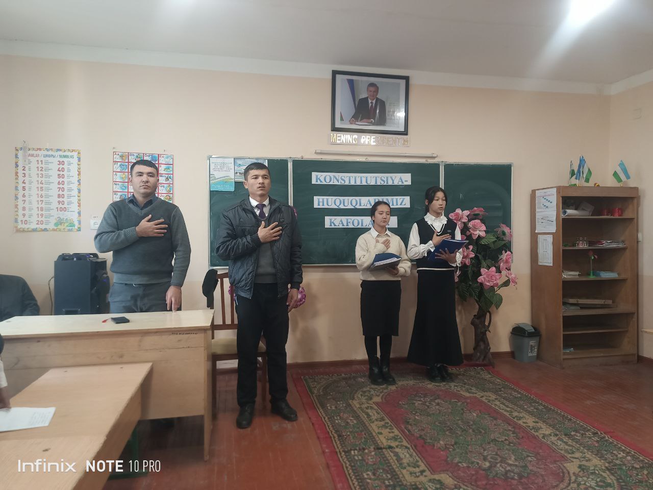 Konstitutsiya bayramidan lavha